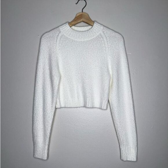 Urban Outfitters Avril Cropped Mock Neck Sweater White Teddy/Fleece Size Medium - Picture 2 of 7